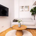 Design Suite! Familie - Kueche - Zentral דירה *